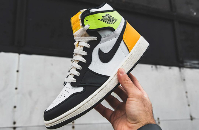 jordan 1 volt gold black laces